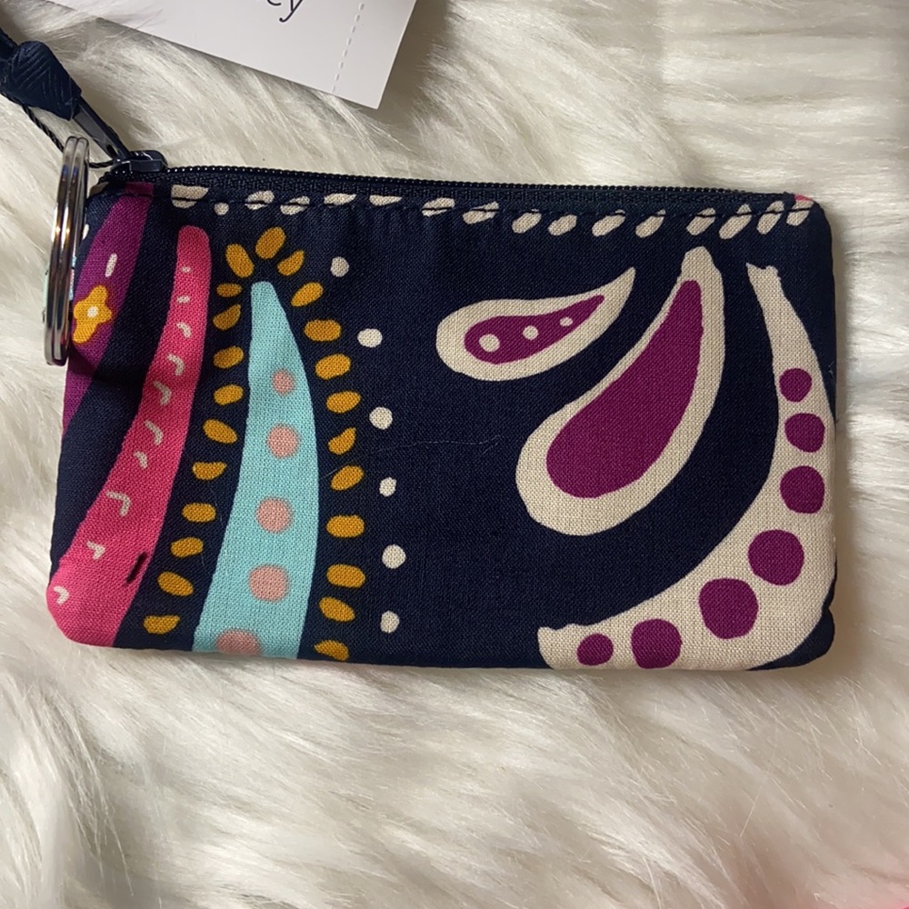 COPY - NWT Vera Bradley zip ID case Navy Paisley - Picture 4 of 7